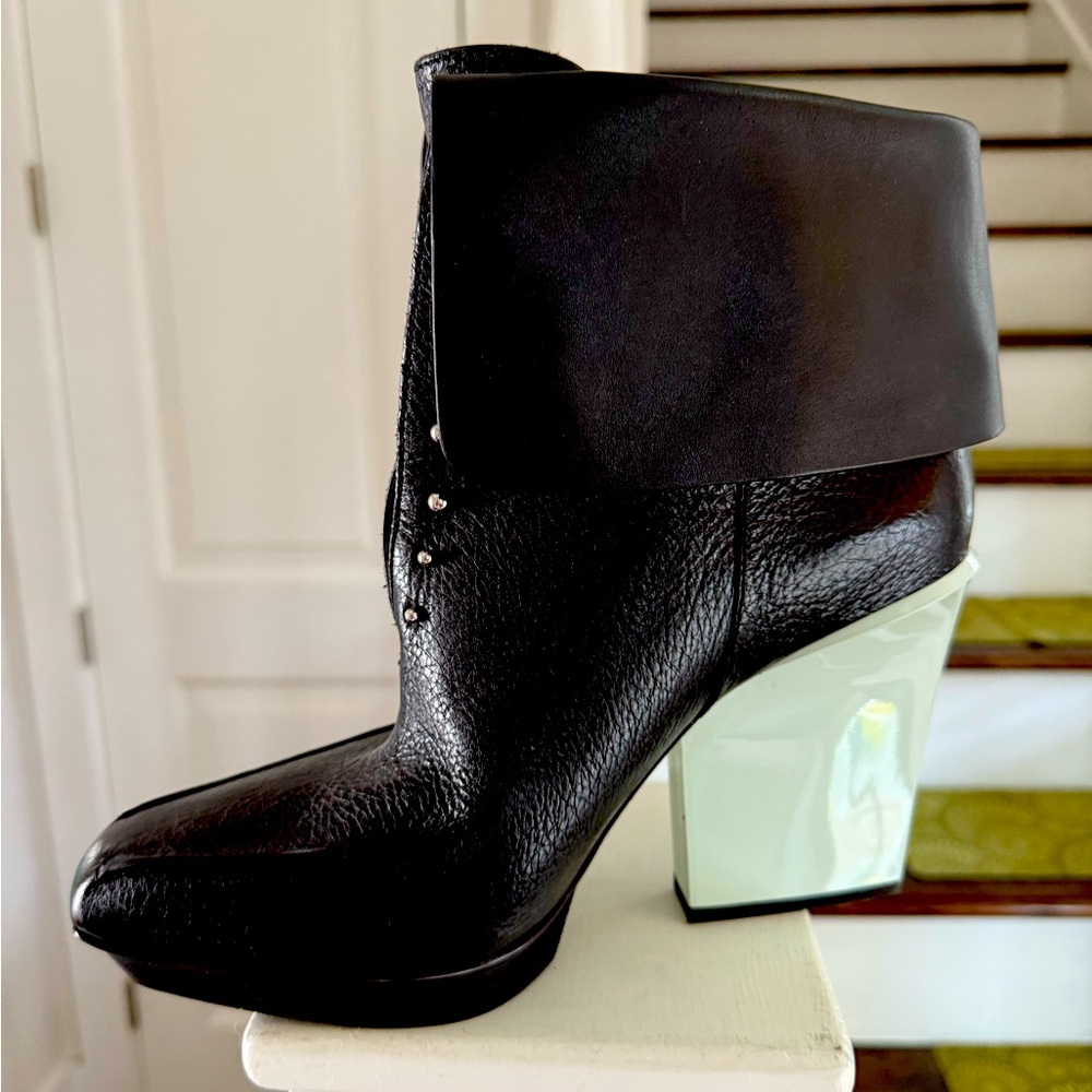 NWOT 3.1 Phillip Lim Black Leather Ankle Boots light blue Heel Juno runaway boot